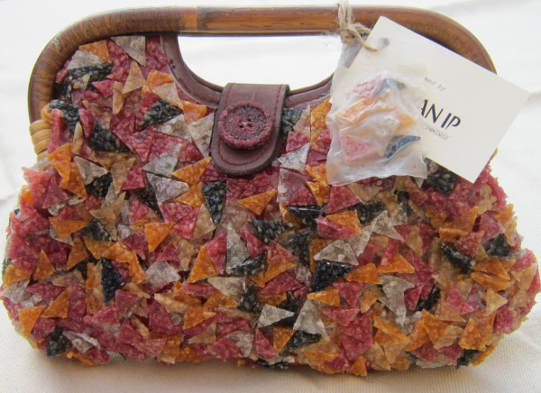 buttons-buckles-600x436 buttons-buckles-600x436